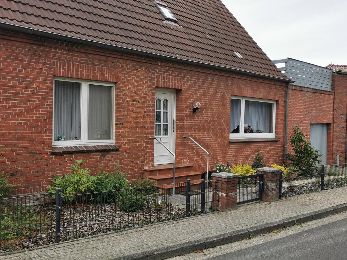 Am Park Apartment Moormerland Exterior photo